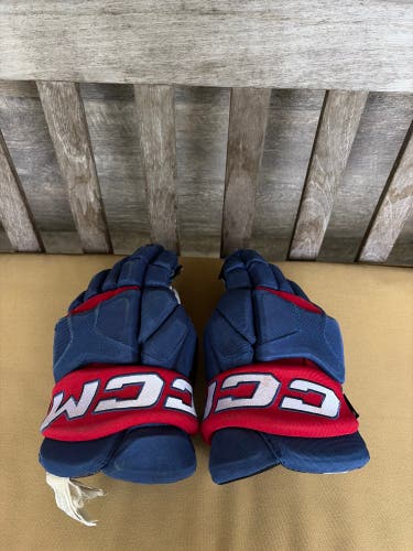 CCM Gloves