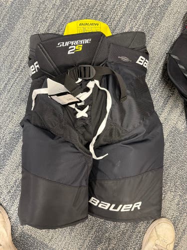 Senior Large Bauer Supreme 2S Pro Hockey Pants (New)