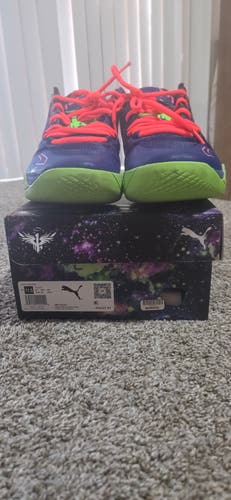 Men's Size M 11.5 (W 12.5) Puma Shoes (Used)