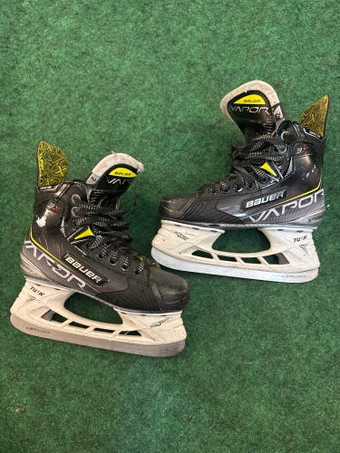 Junior Bauer Vapor 3X Hockey Skates (Regular) Size 2 (Used)