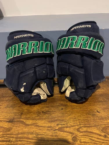 Maine Mariners Warrior Covert Pro Gloves 13" Pro Stock (Used)