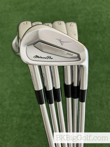 Mizuno Pro 223 Forged Iron Set 5-P / NS Pro Modus Tour 115 Stiff