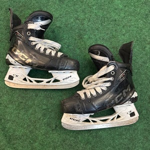 Intermediate CCM JetSpeed FT6 Pro Hockey Skates (Regular) Size 5 Pro Stock(Used)
