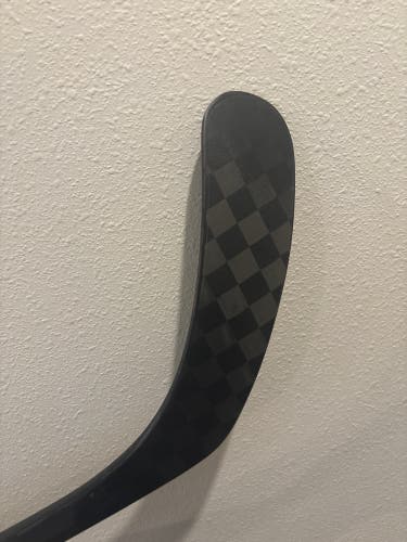 Intermediate Bauer Nexus Tracer Right Handed Hockey Stick P92 65 Flex (New)