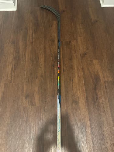 Intermediate Bauer Nexus Tracer Right Handed Hockey Stick P92 65 Flex (New)