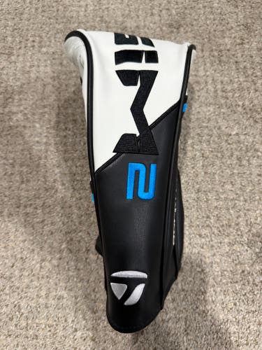 TaylorMade Sim2 Driver Head Cover