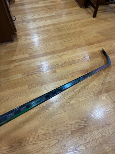 Warrior Alpha LX2 Pro Wrapped as a Covert QR6 Pro Hockey Stick W03/P92/P29 75 Flex Right (Used)