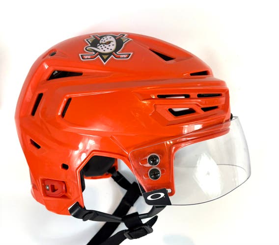 Large Bauer Re-Akt 155 Helmet Pro Stock (Used)