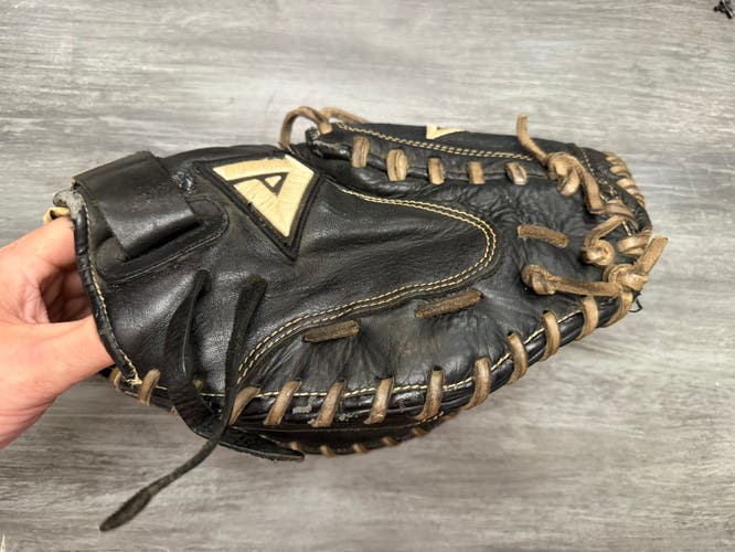 Akadema APM66 RH Softball Glove 34.5" (Used)