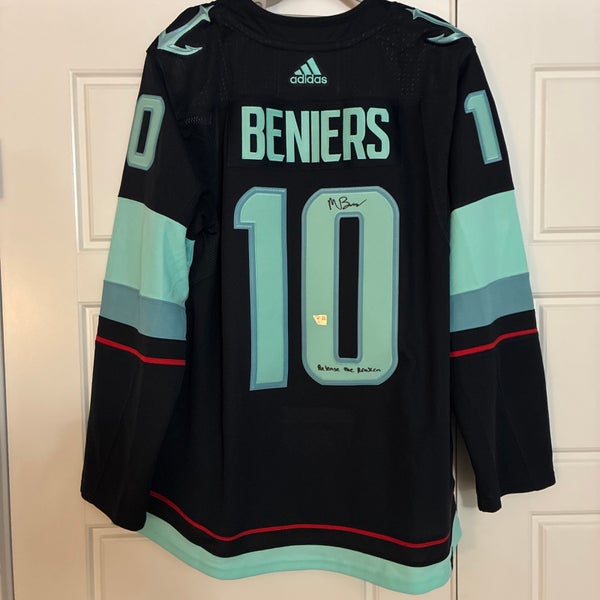 Matty Beniers Signed Seattle Kraken Jersey Auto & Inscribed - Fanatics Authentic