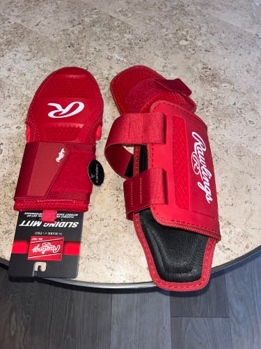 Red Senior Sliding Mitt (New)