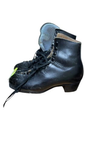 WIFA Figure Skates - Size 10