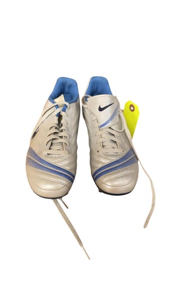 Nike Soccer Cleats Grey/Blue Size 6.5