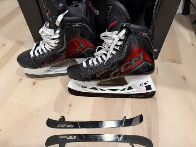 2025 CCM JetSpeed FT8 Pro Hockey Skates Regular Width 10 (New)