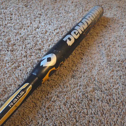 DeMarini Vendetta Composite Bat (-12) 21 oz 33" Half & Half C6 Composite