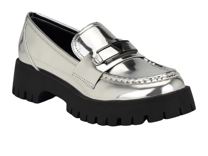 Guess Tracers Loafer Womens 10 M Silver Mirror Leather Lug Sole Slip On Hawk2836