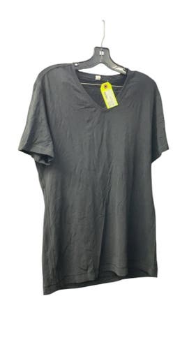 Lululemon Men's V-Neck T-Shirt - Black - Size Large