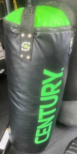 Used Century 40LB Boxing Heavy Bag Black 40 lb 11497-S000160165