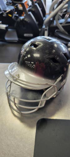 Used Schutt HELMET WITH MASK Batting Helmet w/Mask Black One Size 11497-S000160154