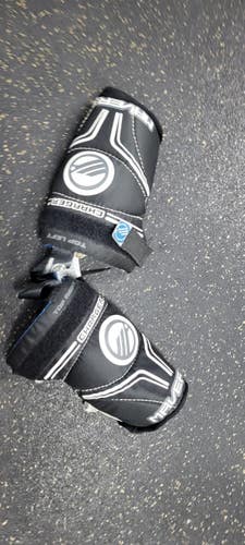 Used Maverik CHARGER Lacrosse Arm Pads/Guards Black MD 11497-S000160135
