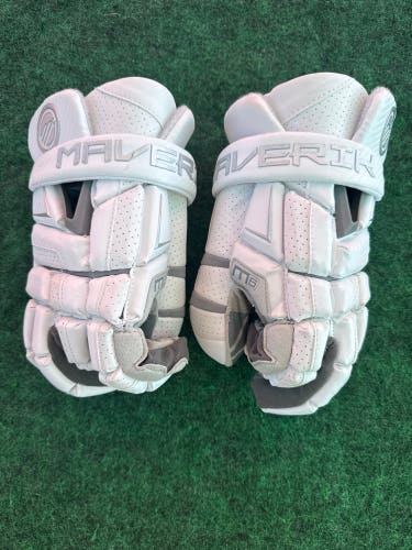 White Goalie Maverik M6 Lacrosse Gloves (Used) | Large 13"