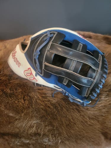 A2K Mookie Betts Wilson Outfield Baseball Glove 11.5" (Used)