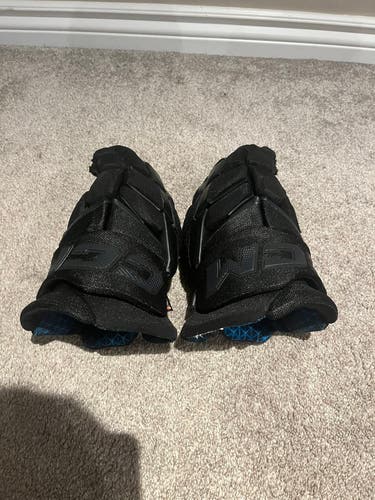 CCM FT8 Pro Gloves 14"