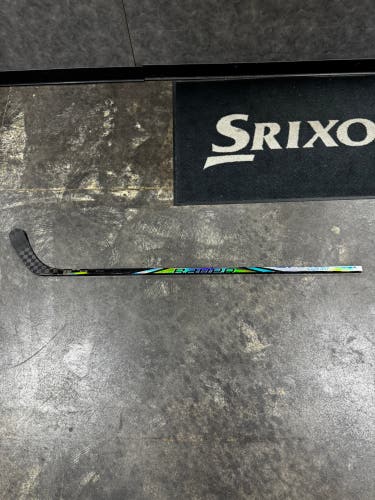 Senior Bauer Nexus Tracer Right Handed Hockey Stick P92 77 Flex (Used)