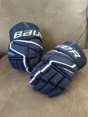 Bauer Supreme Mach Gloves 10" (Used)