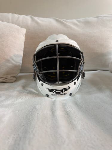 Cascade CS-R Youth Helmet (Used)