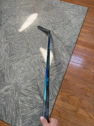 Intermediate CCM Vizion Left Hand Hockey Stick P29+1/4 65 Flex (New)