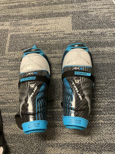 Junior True AX9 11" Shin Pads (New)