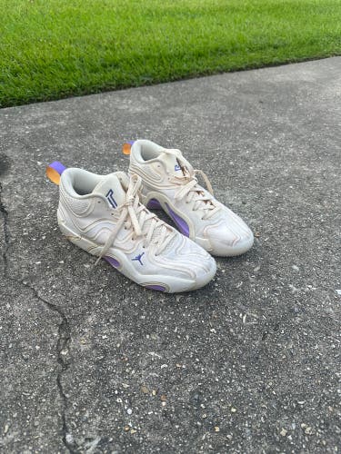 Men's Size M 10.0 (W 11.0) Jordan Shoes (Used) JT3