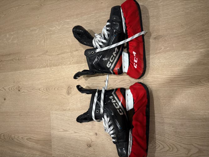 Black 2023 CCM JetSpeed FT6 Pro Hockey Skates Regular Width Pro Stock 7.5 (Used)