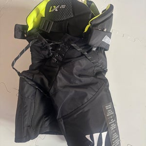 Boys Junior Small Warrior Alpha lx 20 Hockey Pants (Slightly used)