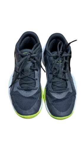 Under Armour Basketball Shoes Size 4 - Black/Green/White