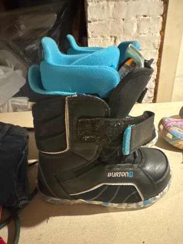 Men's Size M 5.0 (W 6.0) Burton Zipline Snowboard Boots (Used)