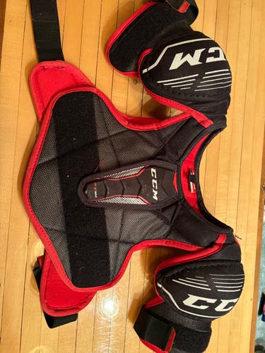 Medium Junior CCM JetSpeed FT350 Shoulder Pads (Used)
