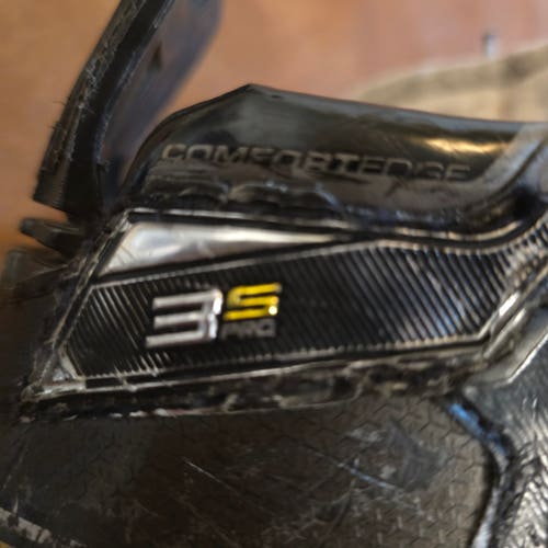 Bauer Supreme 3S Pro Hockey Skates – Size 3 D
