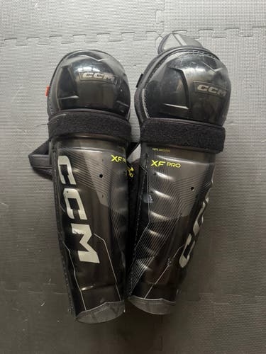 LIKE NEW - Senior CCM Tacks XF Pro Shin Guards | 16"