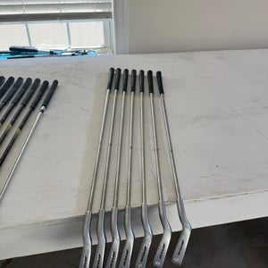 Dunlop iBOLT M42 Iron Set 3-PW (8 Clubs) Steel Shafts RH