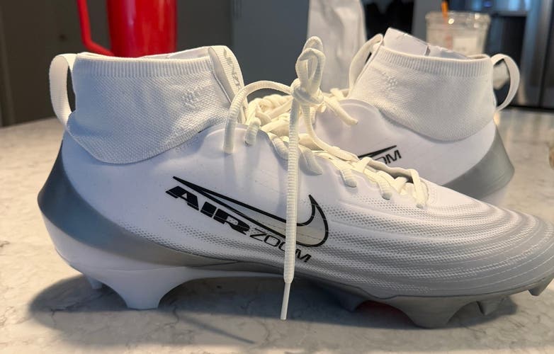 Men's Size M 14.0 (W 15.0) Nike Cleats High Top (New)