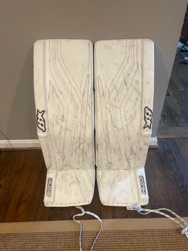 35" Brian's Iconik Goalie Leg Pads (Used)