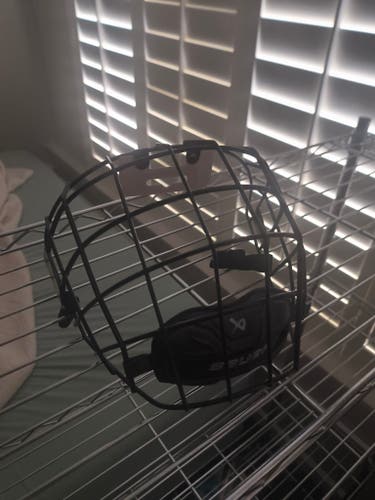 Medium Bauer Helmet (New)