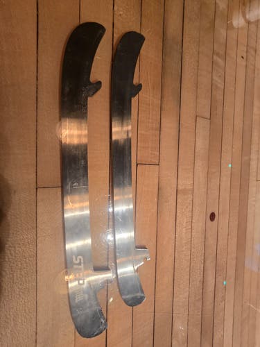 Step Steel STPROXS 238 mm (Used)