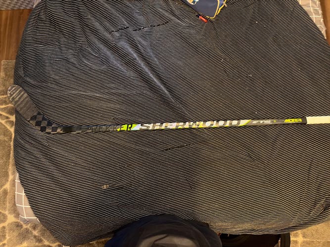 Intermediate Sher-Wood Rekker Morph Pro Right Handed Hockey Stick P28 55 Flex (Used)