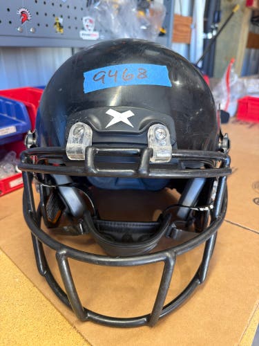 USED XENITH X2E+ YOUTH FOOTBALL HELMET - MEDIUM - BLACK