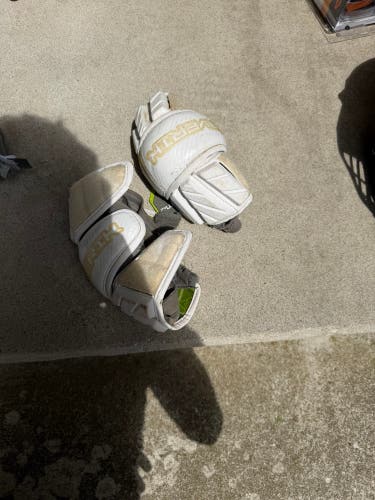 Medium Adult Maverik Max Arm Pads (Used)