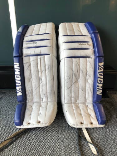 Senior 33"+1 Vaughn Velocity V4 7600 Goalie Leg Pads (Used)
