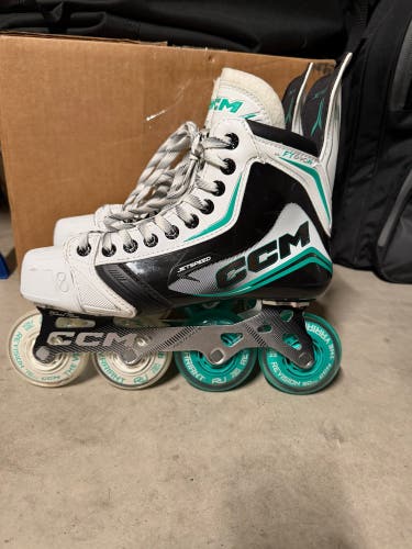 CCM JetSpeed FT890R Hockey Skates Regular Width 7.5 (Used)